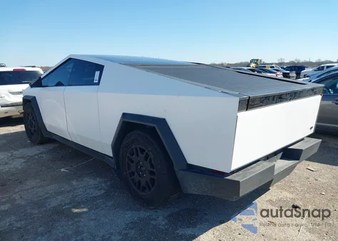 2024 Tesla Cybertruck Cyberbeast from USA, damaged, VIN 7G2CEHEE3RA040518